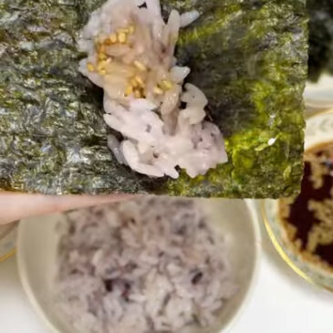 Simplest way to eat rice seaweed snack