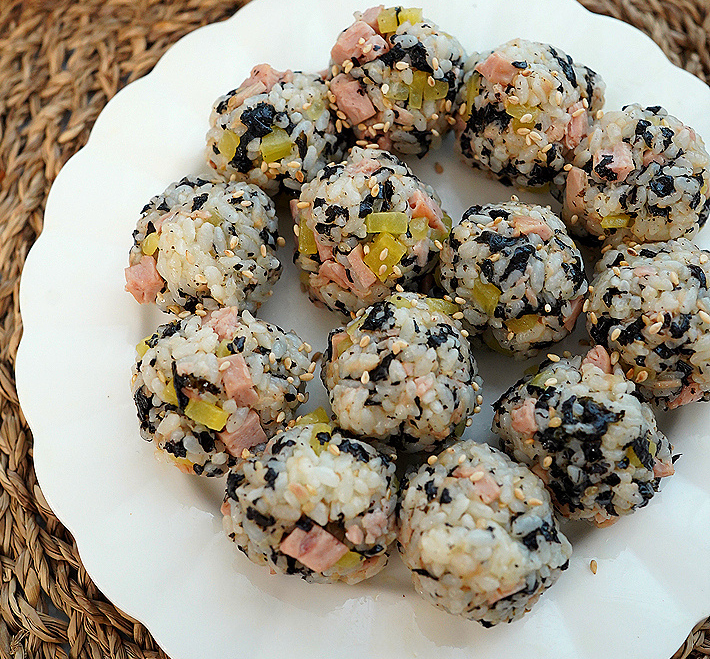 Seasoned Seaweed Flakes